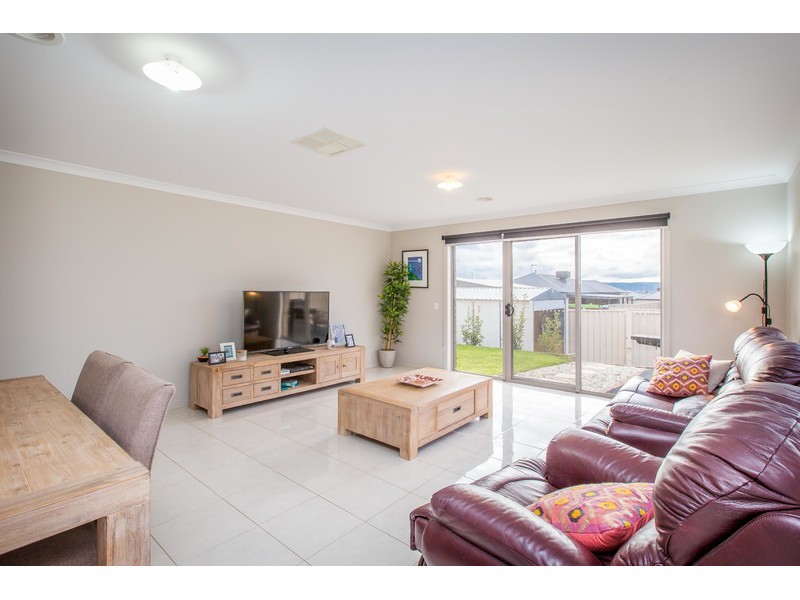 20 Badcoe Avenue, Wodonga VIC 3690