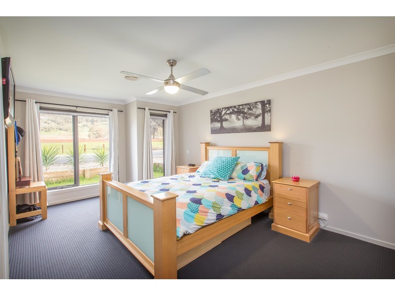 20 Badcoe Avenue, Wodonga VIC 3690