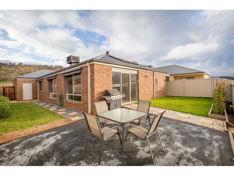 20 Badcoe Avenue, Wodonga VIC 3690