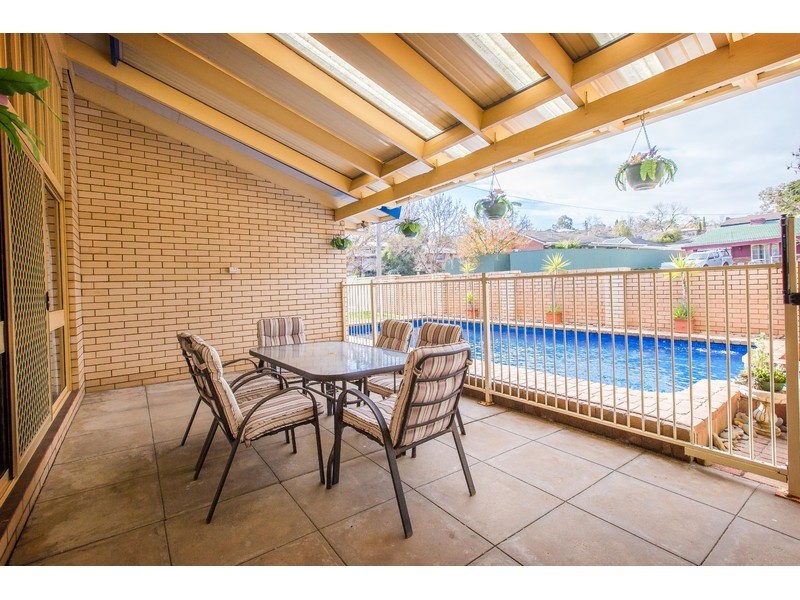 326 Mark Crescent, Lavington NSW 2641