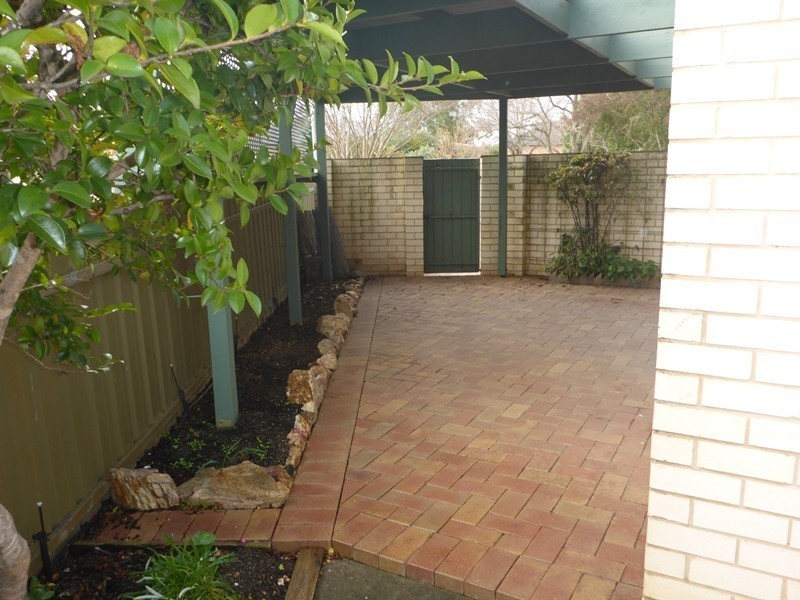1/10 John Court, North Albury NSW 2640