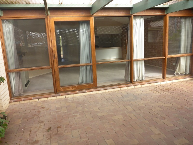 1/10 John Court, North Albury NSW 2640