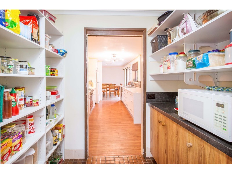 30 Sunwood Drive, Lavington NSW 2641