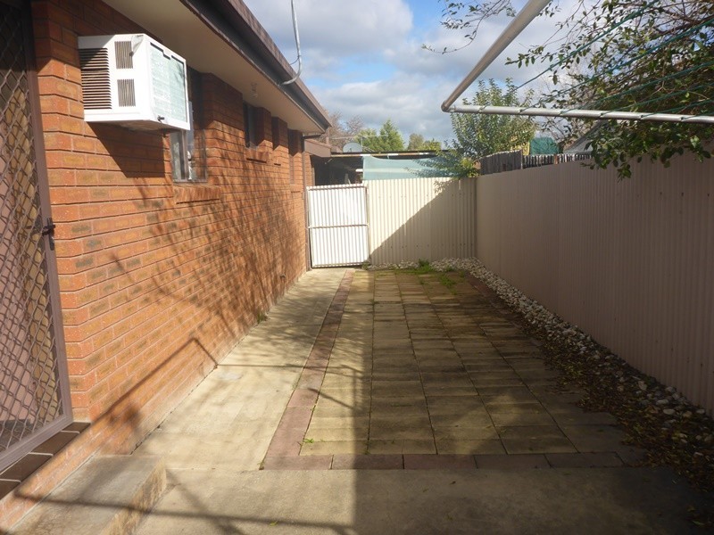 17/595 Webb Street, Lavington NSW 2641