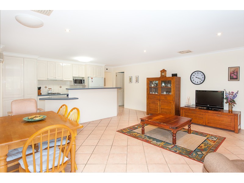 14 Emma Way, Glenroy NSW 2640