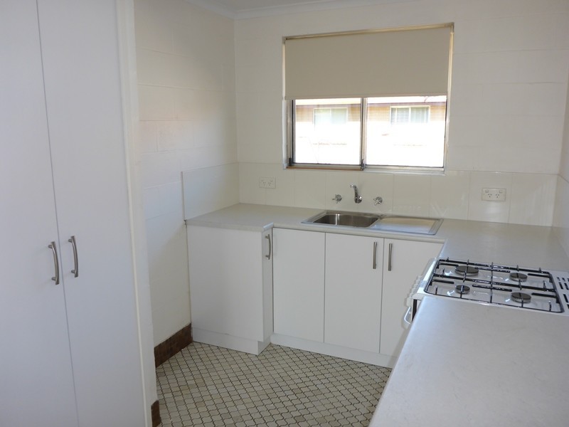 1/631 Storey Street, Lavington NSW 2641