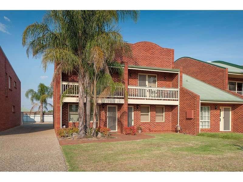 1/546 Kotthoff Street, Lavington NSW 2641