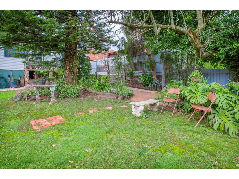 227 Bernhardt Street, East Albury NSW 2640