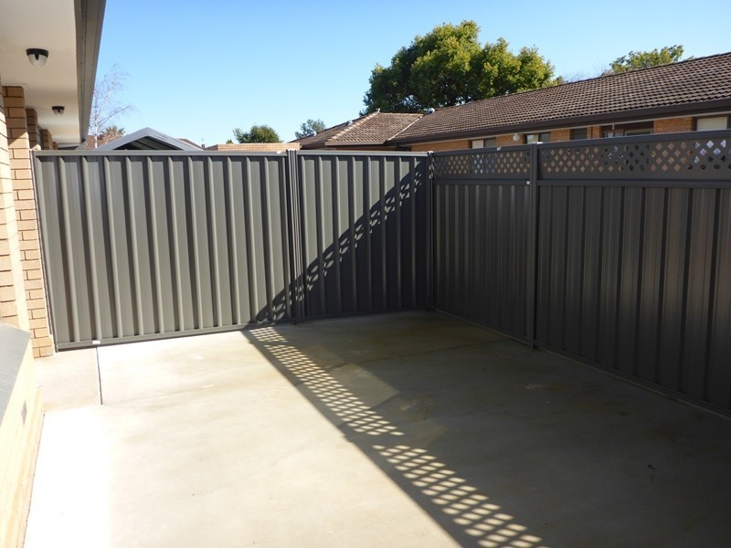 1/395 Dick Road, Lavington NSW 2641