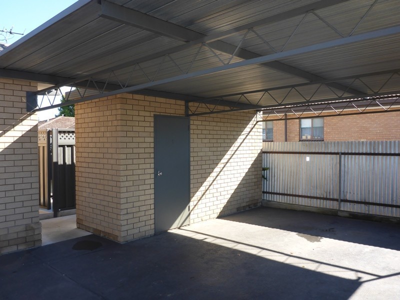 1/395 Dick Road, Lavington NSW 2641