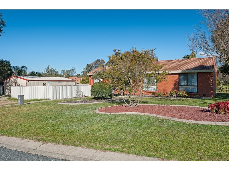 11 Buller Crescent, Thurgoona NSW 2640
