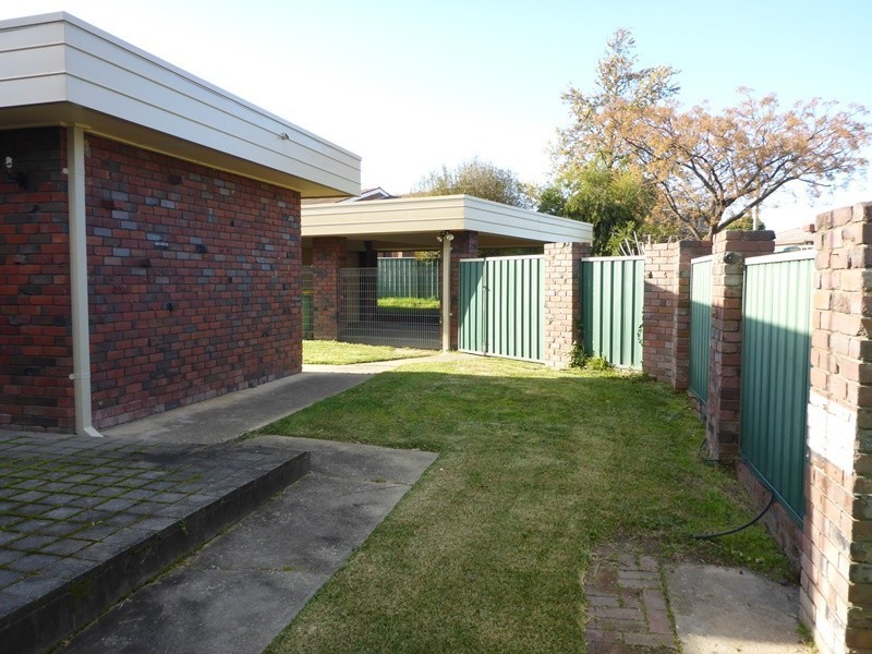 578 Regina Avenue, North Albury NSW 2640