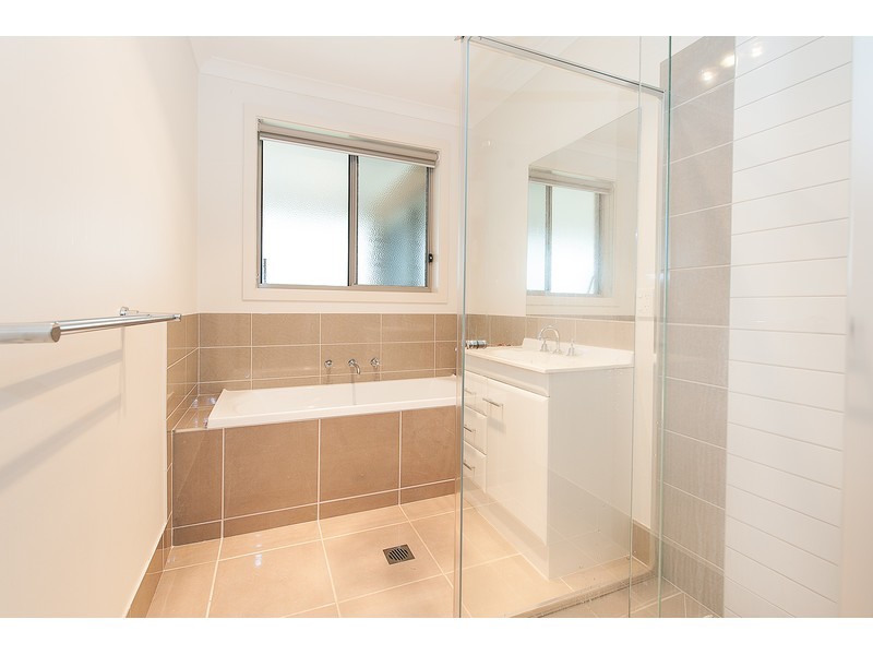 1/32 Whitton Drive, Thurgoona NSW 2640