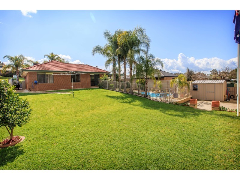 25 Heppner Court, Thurgoona NSW 2640