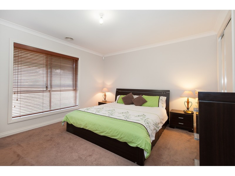 44 Bennett Road, Thurgoona NSW 2640