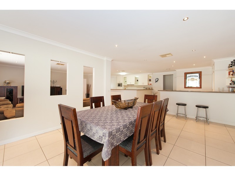 44 Bennett Road, Thurgoona NSW 2640