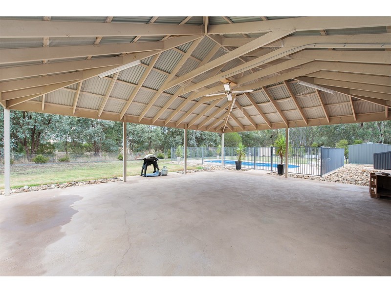 44 Bennett Road, Thurgoona NSW 2640