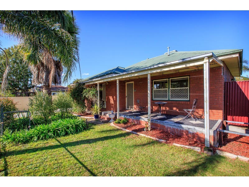 498 Karoola Court, Lavington NSW 2641