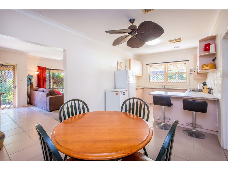 498 Karoola Court, Lavington NSW 2641
