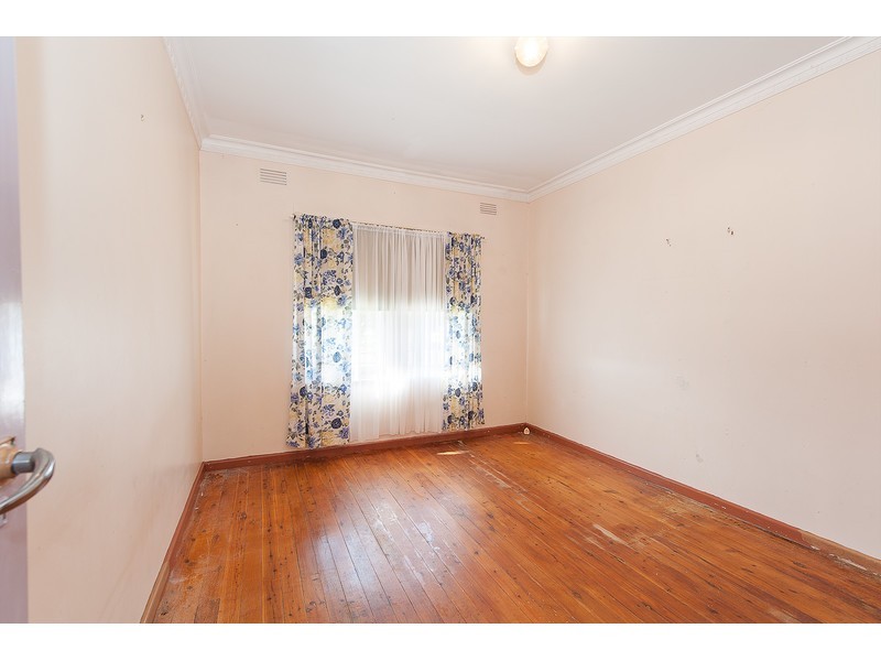 591 Livermore Street, Lavington NSW 2641