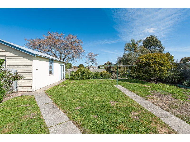 591 Livermore Street, Lavington NSW 2641