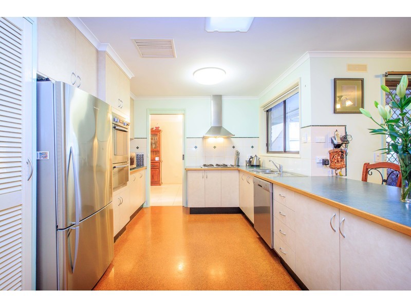 18 Sans Souci Drive, Wodonga VIC 3690
