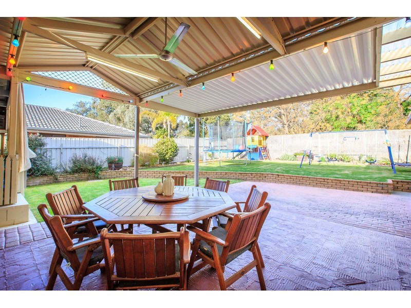 18 Sans Souci Drive, Wodonga VIC 3690