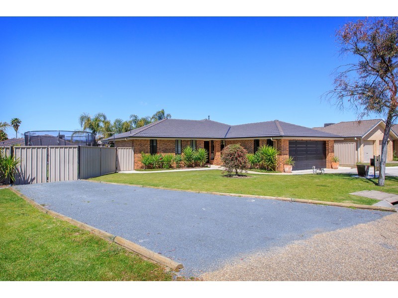 23 Darga Place, Springdale Heights NSW 2641