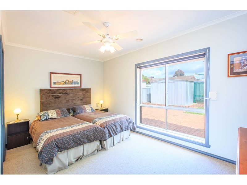 513 Iluka Cresent, Lavington NSW 2641