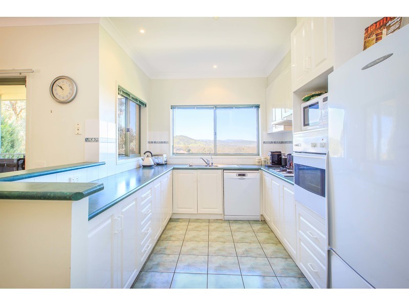 6 Campbell Court, East Albury NSW 2640