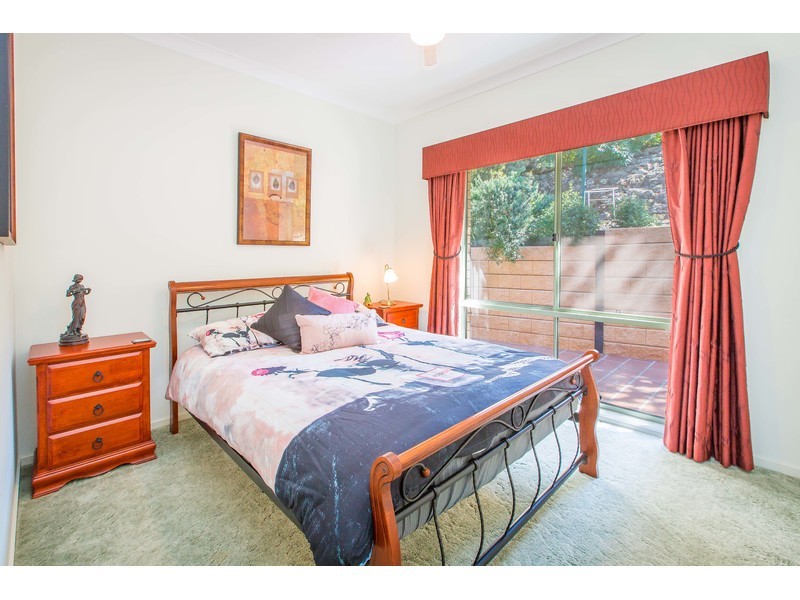 6 Campbell Court, East Albury NSW 2640
