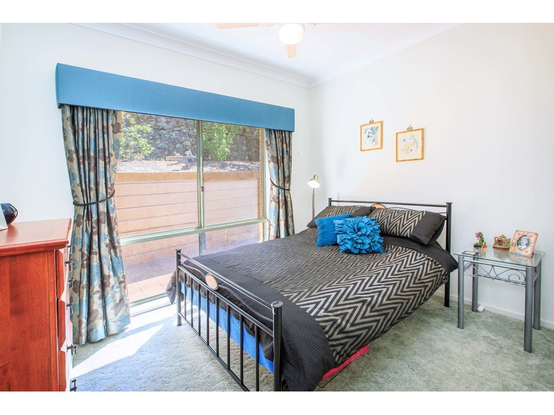 6 Campbell Court, East Albury NSW 2640