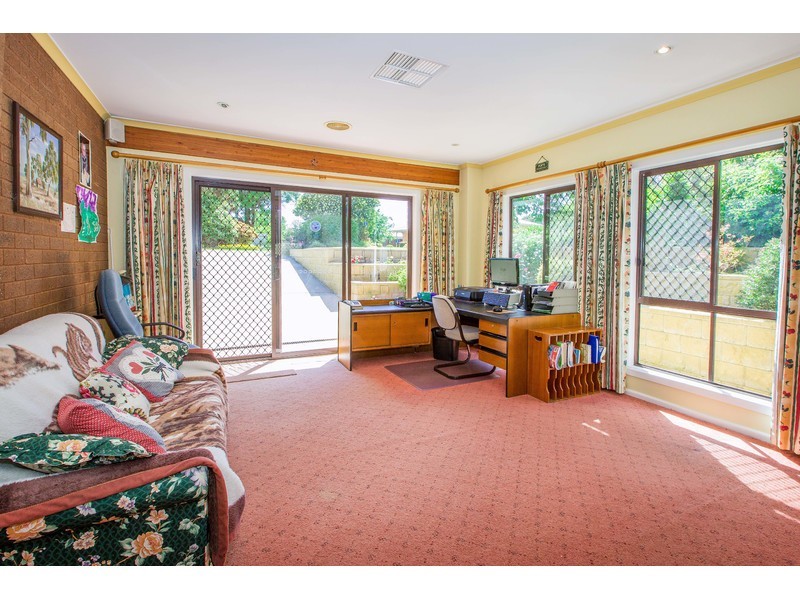 1043 Fairview Drive, North Albury NSW 2640