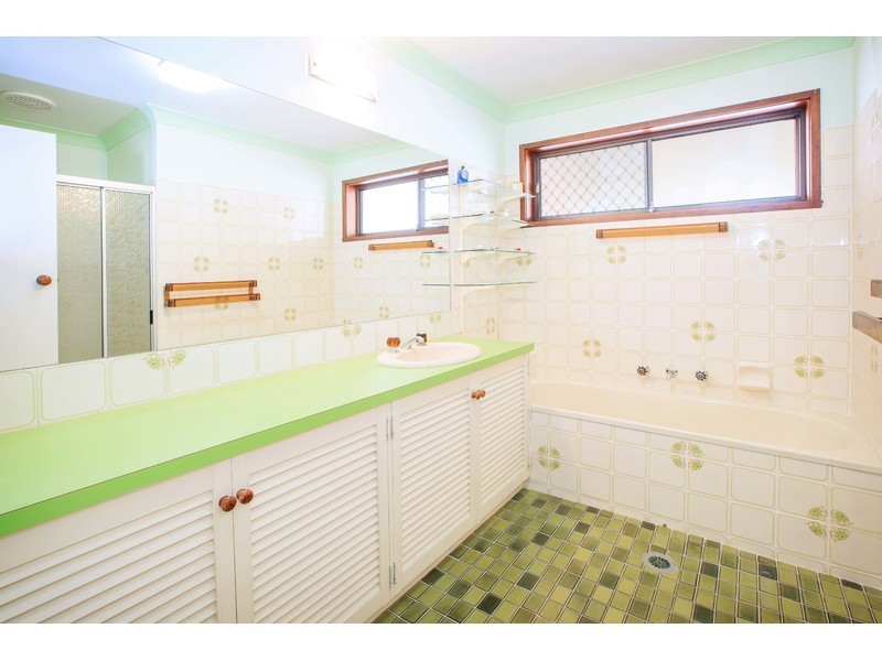 1043 Fairview Drive, North Albury NSW 2640