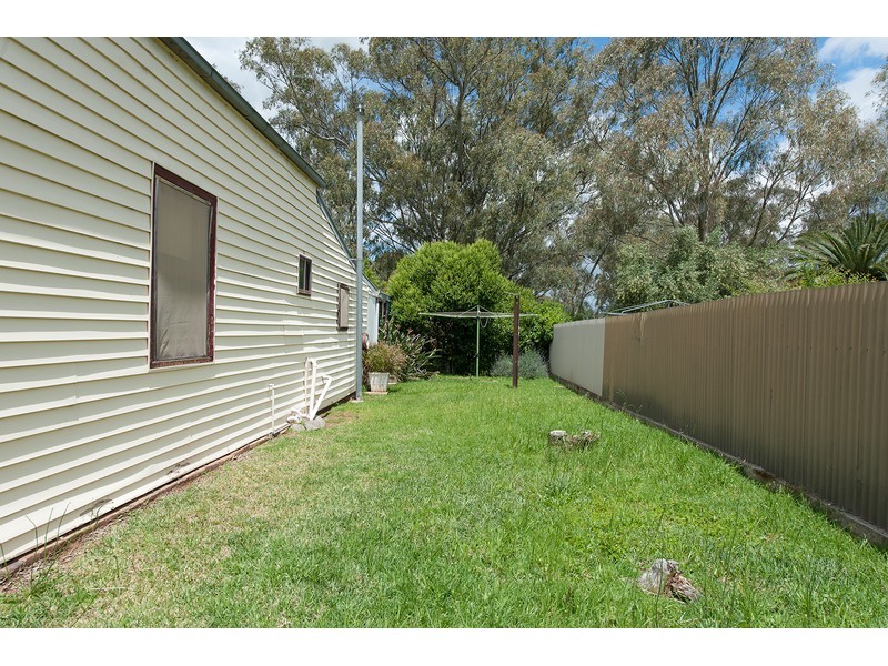 9 Wattle Street, Culcairn NSW 2660