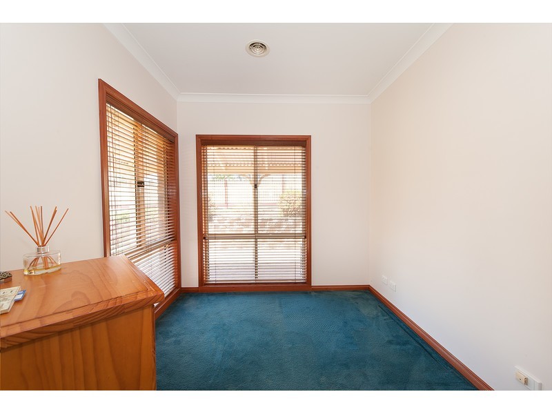3 Newton Circuit, Thurgoona NSW 2640
