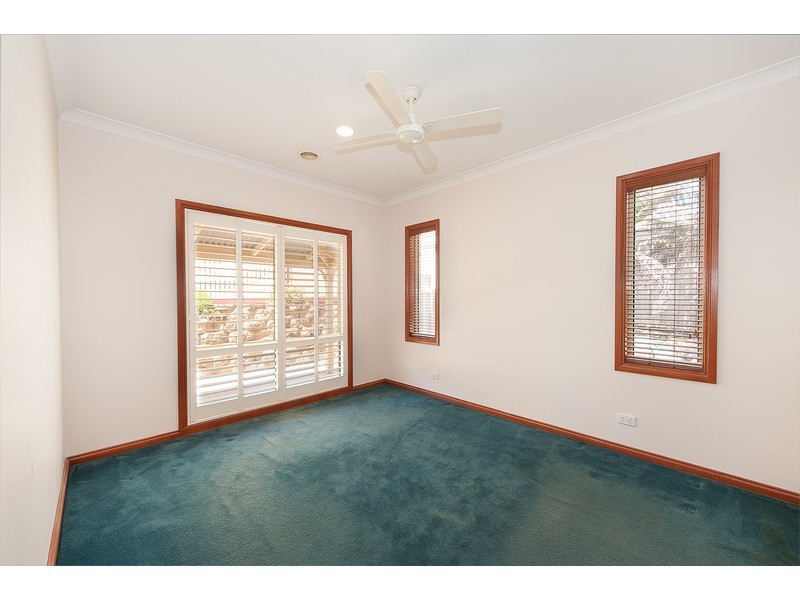 3 Newton Circuit, Thurgoona NSW 2640