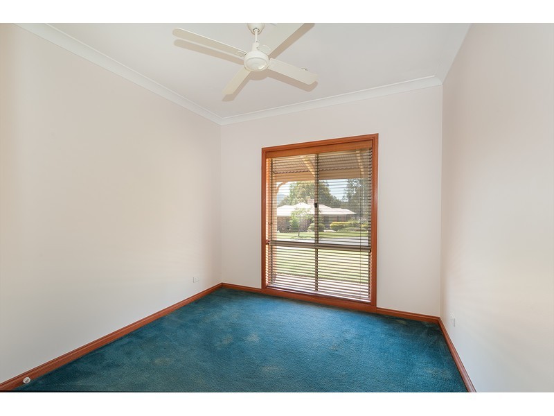 3 Newton Circuit, Thurgoona NSW 2640
