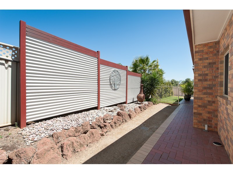 3 Newton Circuit, Thurgoona NSW 2640