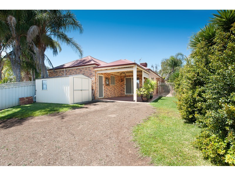 3 Newton Circuit, Thurgoona NSW 2640