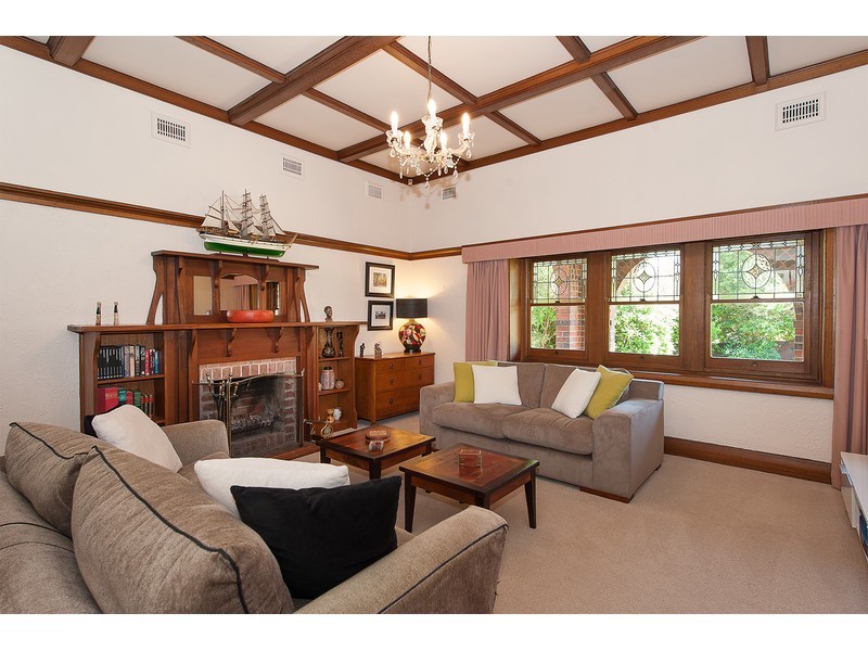 329 Vallombrosa Street, East Albury NSW 2640