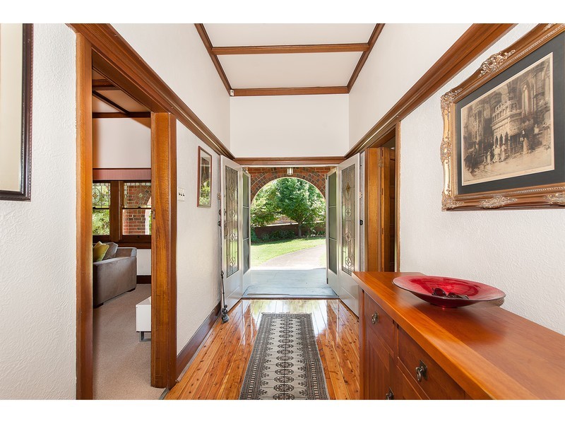 329 Vallombrosa Street, East Albury NSW 2640