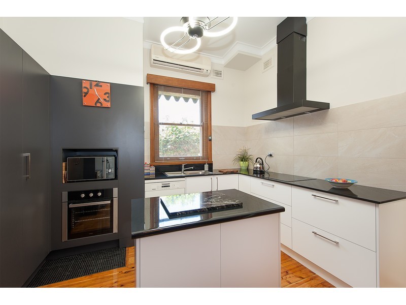 329 Vallombrosa Street, East Albury NSW 2640