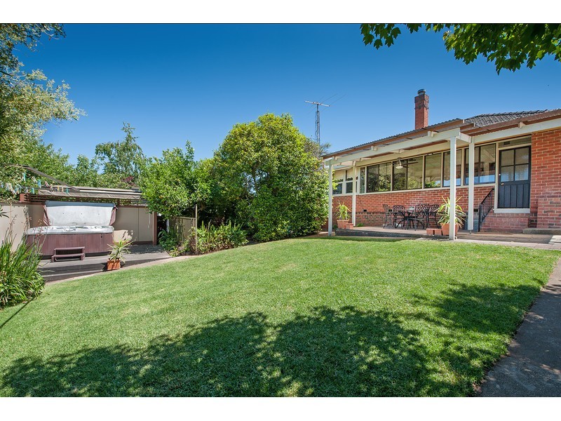 329 Vallombrosa Street, East Albury NSW 2640