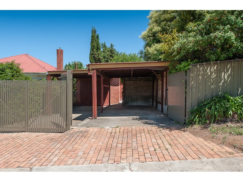 329 Vallombrosa Street, East Albury NSW 2640