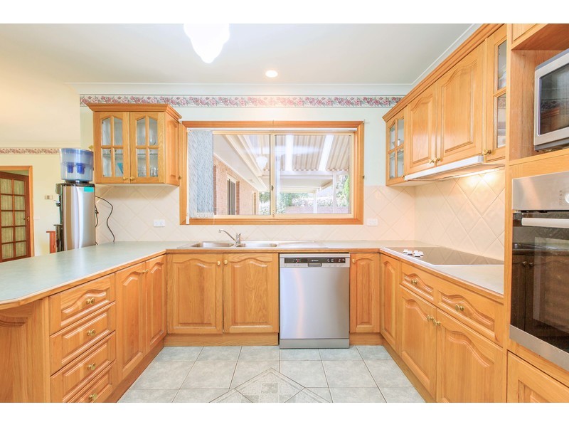 6 Chelsea Court, West Albury NSW 2640