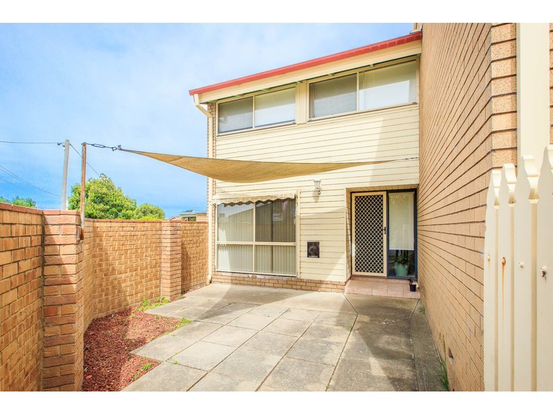 1/429 Griffith Road, Lavington NSW 2641