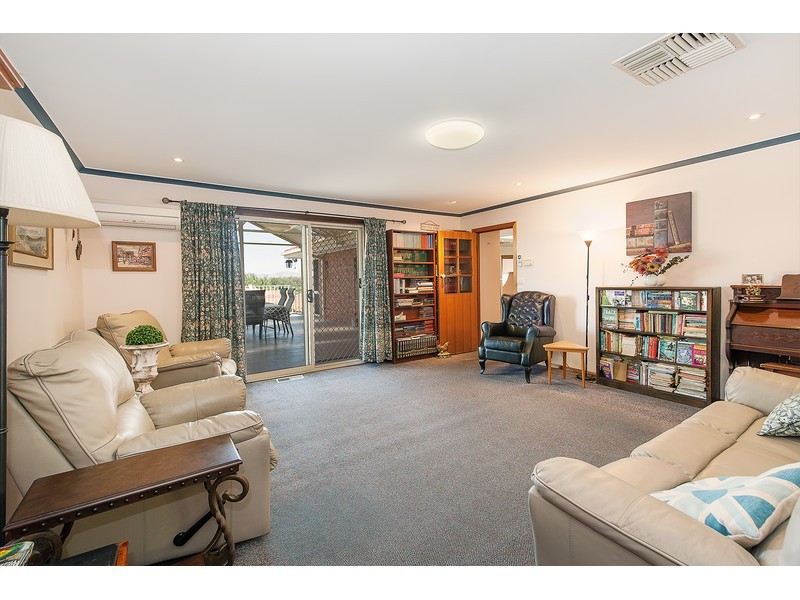 4 Grandview Terrace, East Albury NSW 2640