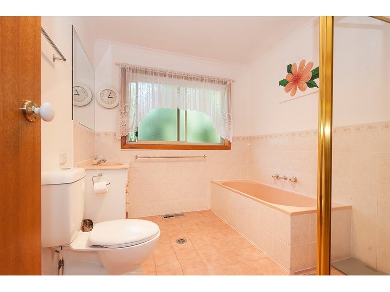 4 Grandview Terrace, East Albury NSW 2640