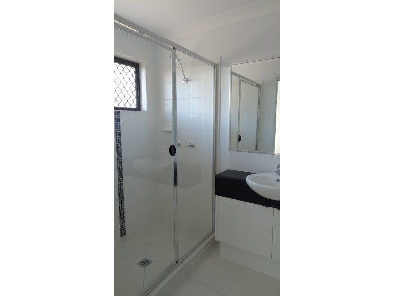 34 Newport Parade, Blacks Beach QLD 4740